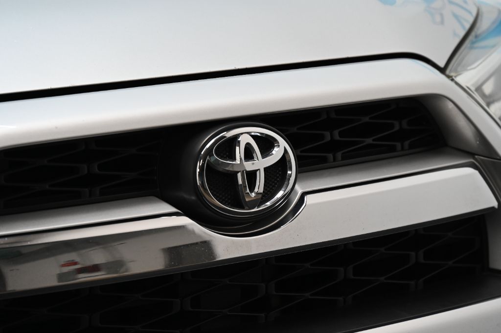 2018 Toyota 4Runner - $28,839