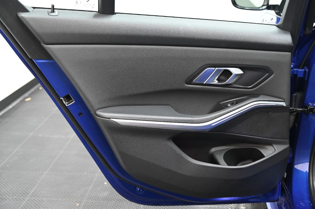 2020 BMW 3 Series - $31,990