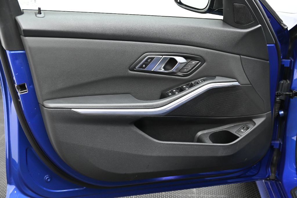 2020 BMW 3 Series - $31,990
