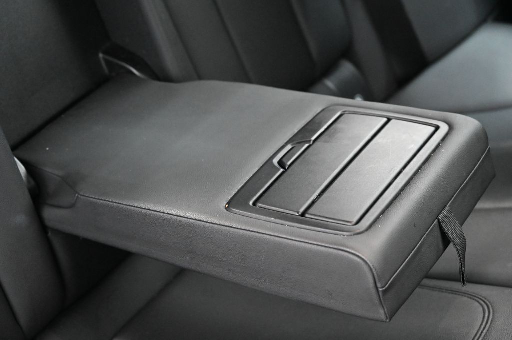 2020 BMW 3 Series - $31,990