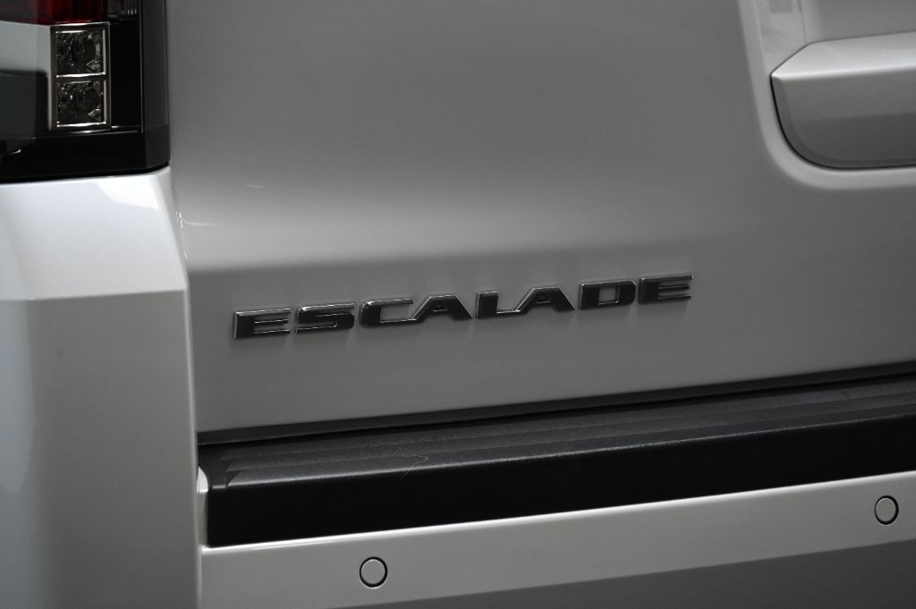 2018 Cadillac Escalade - $38,330