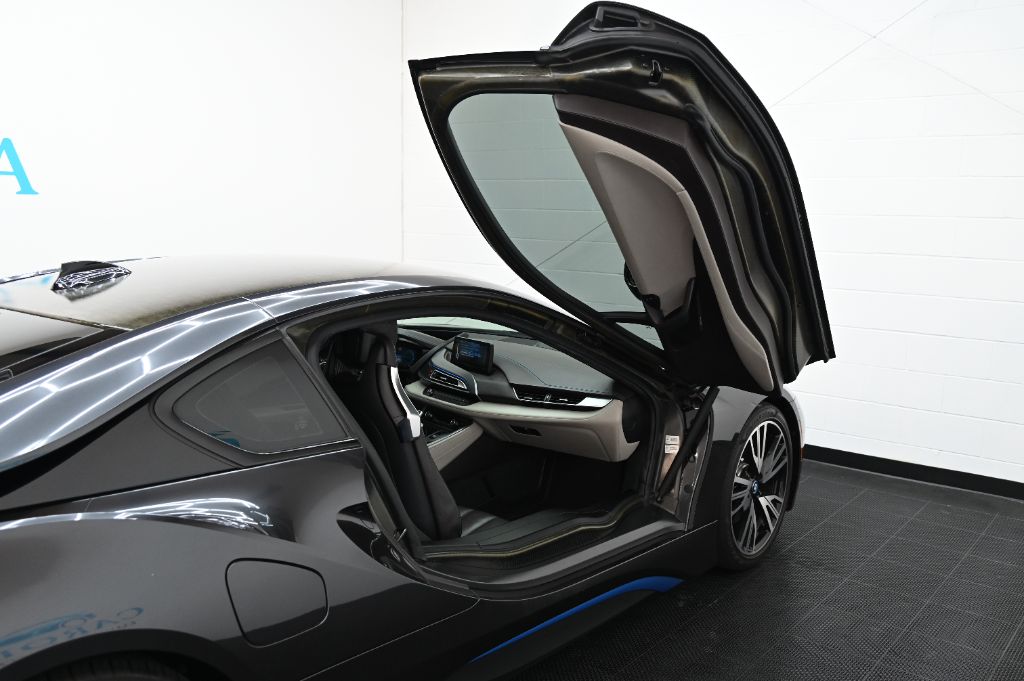 2016 BMW i8 - $41,888