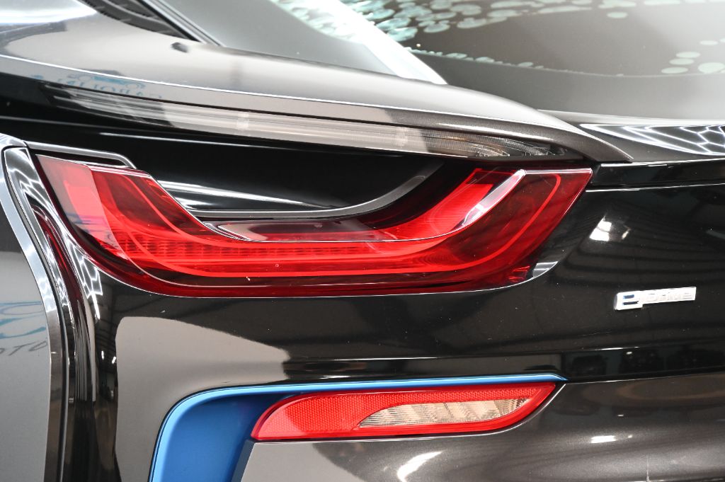 2016 BMW i8 - $41,888