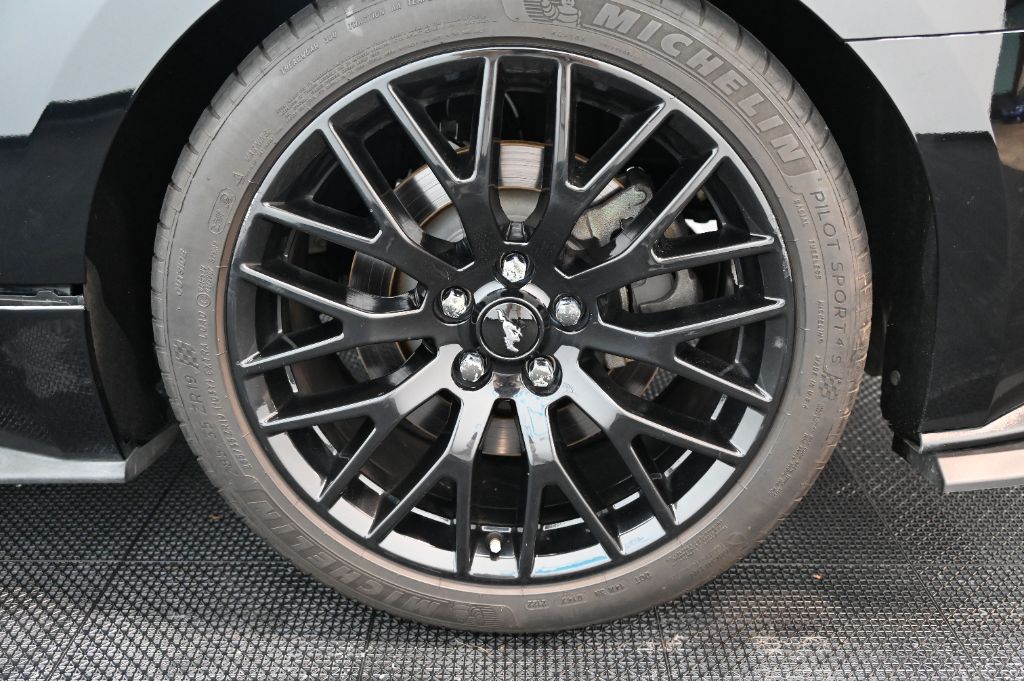 2020 Ford Mustang - $42,741