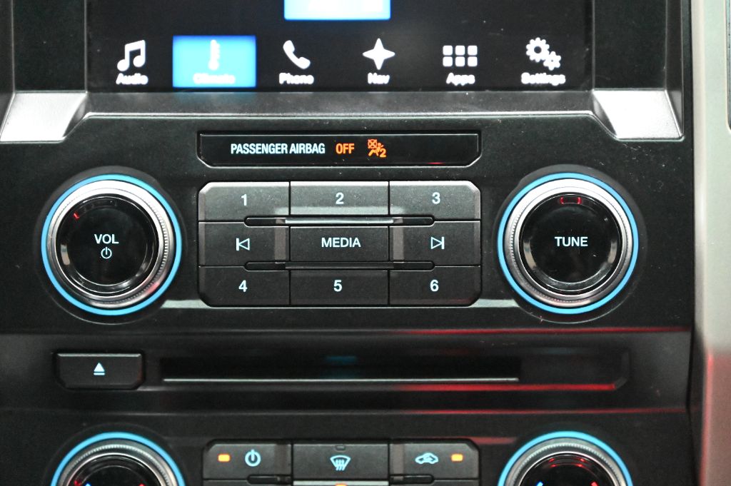 2016 Ford F-150 - $29,988