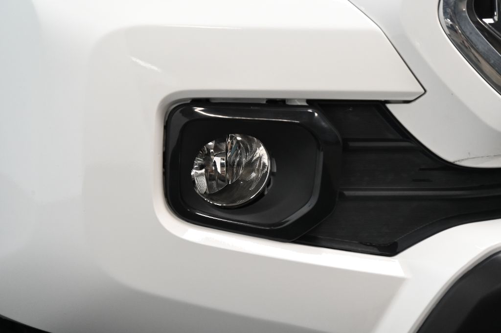 2016 Toyota Tacoma - $28,988