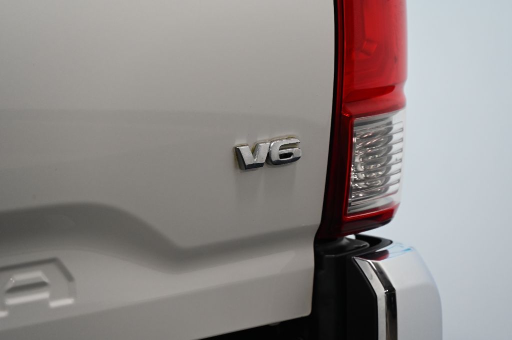 2016 Toyota Tacoma - $28,988