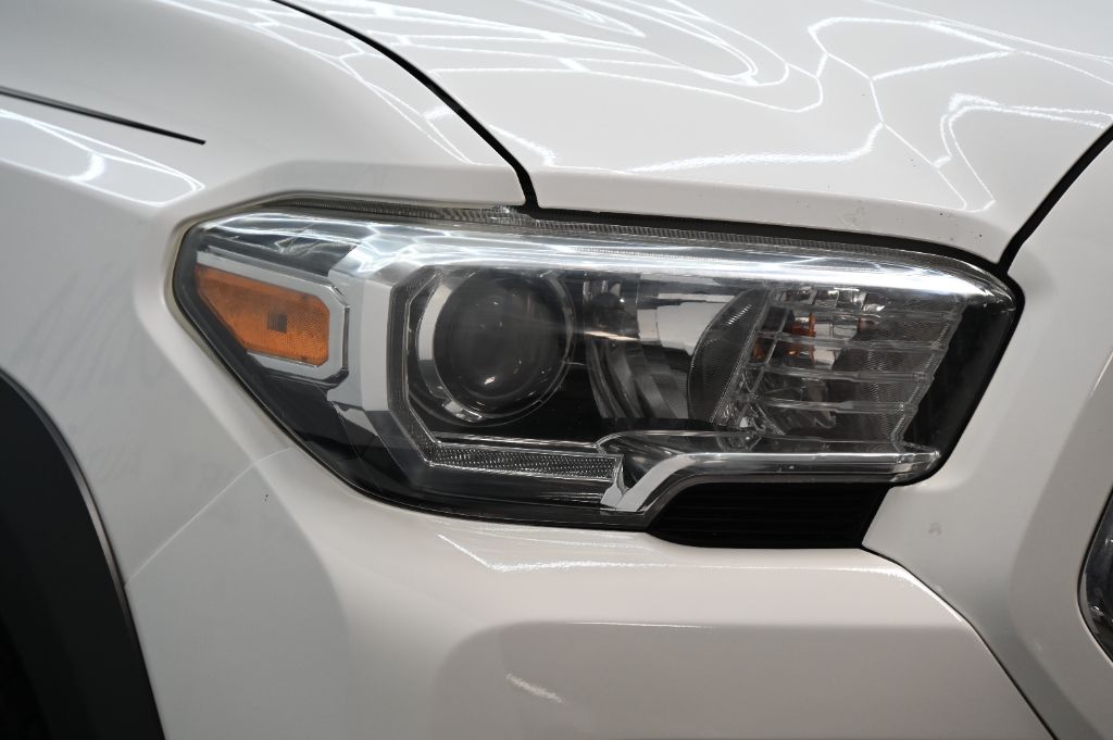 2016 Toyota Tacoma - $28,988