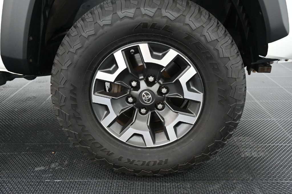 2016 Toyota Tacoma - $28,988