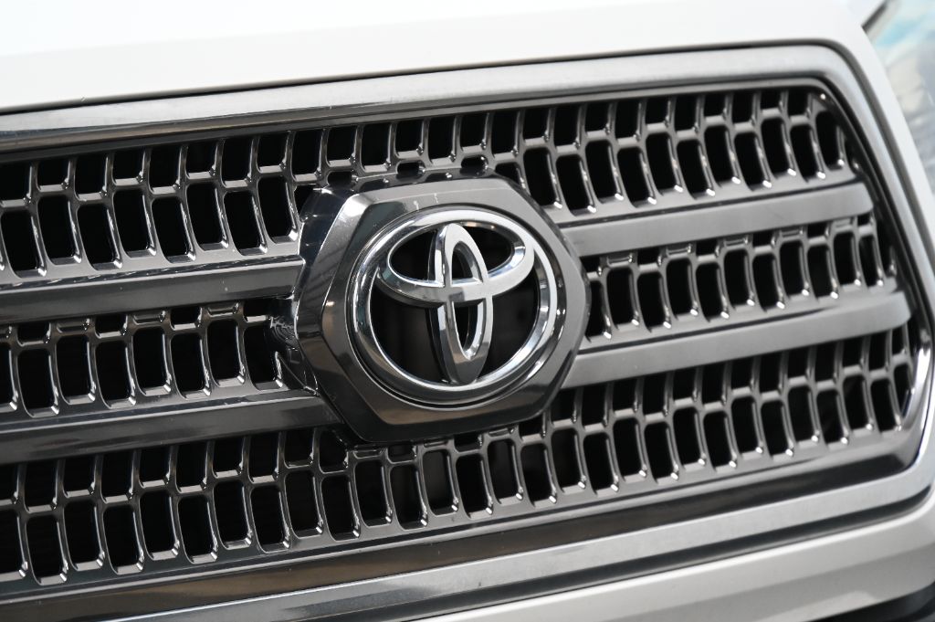 2016 Toyota Tacoma - $28,988