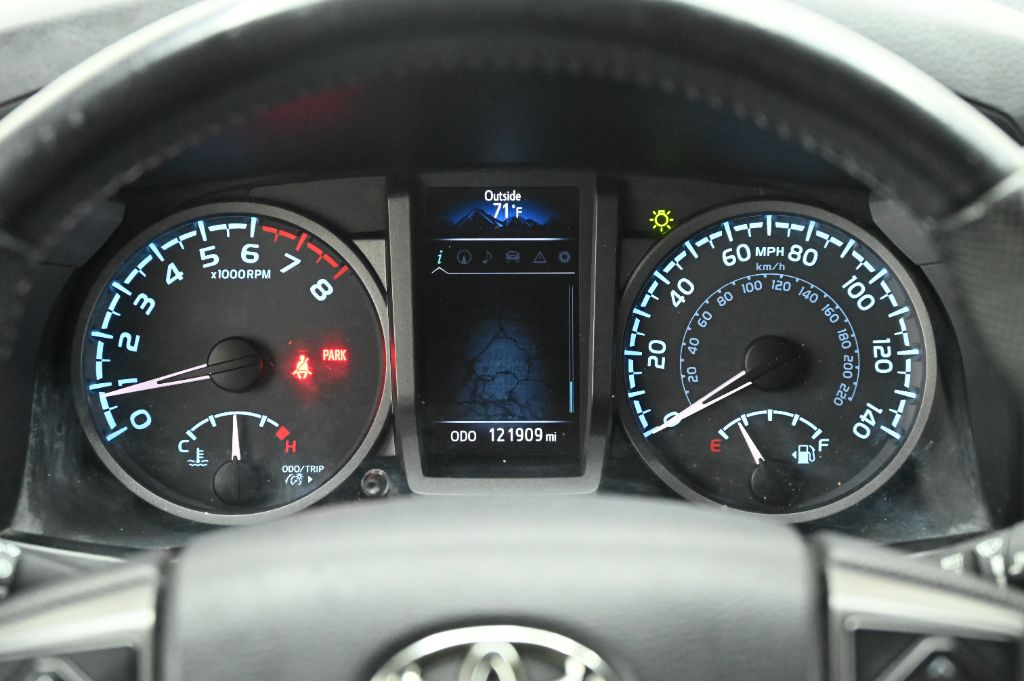 2016 Toyota Tacoma - $28,988