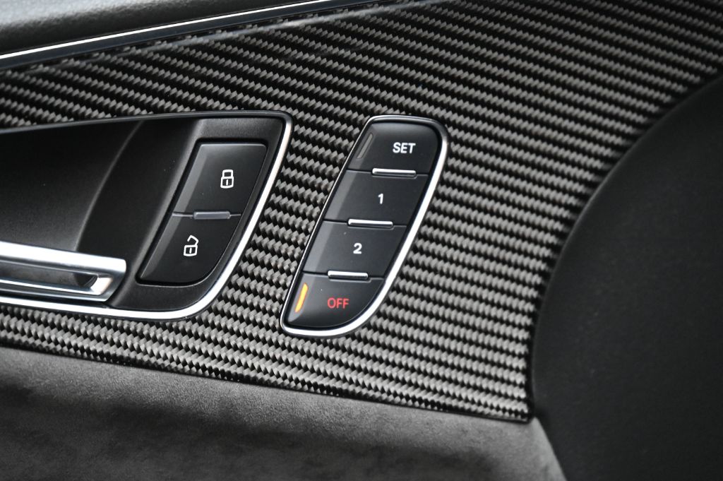2016 Audi RS 7 - $36,988
