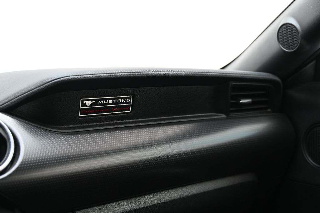 2019 Ford Mustang - $29,202