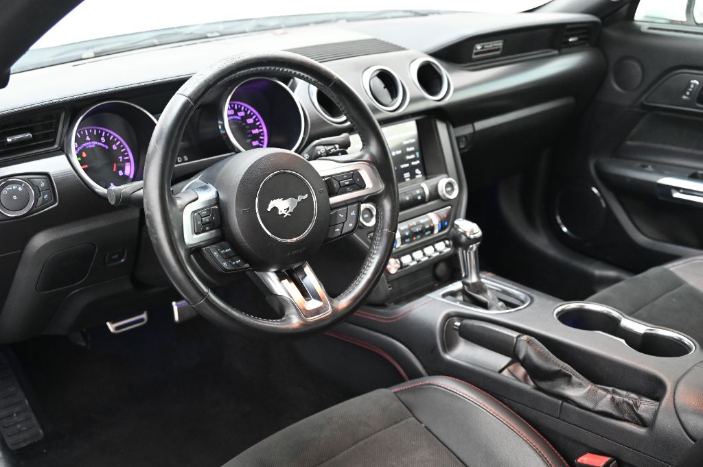 2019 Ford Mustang - $29,202
