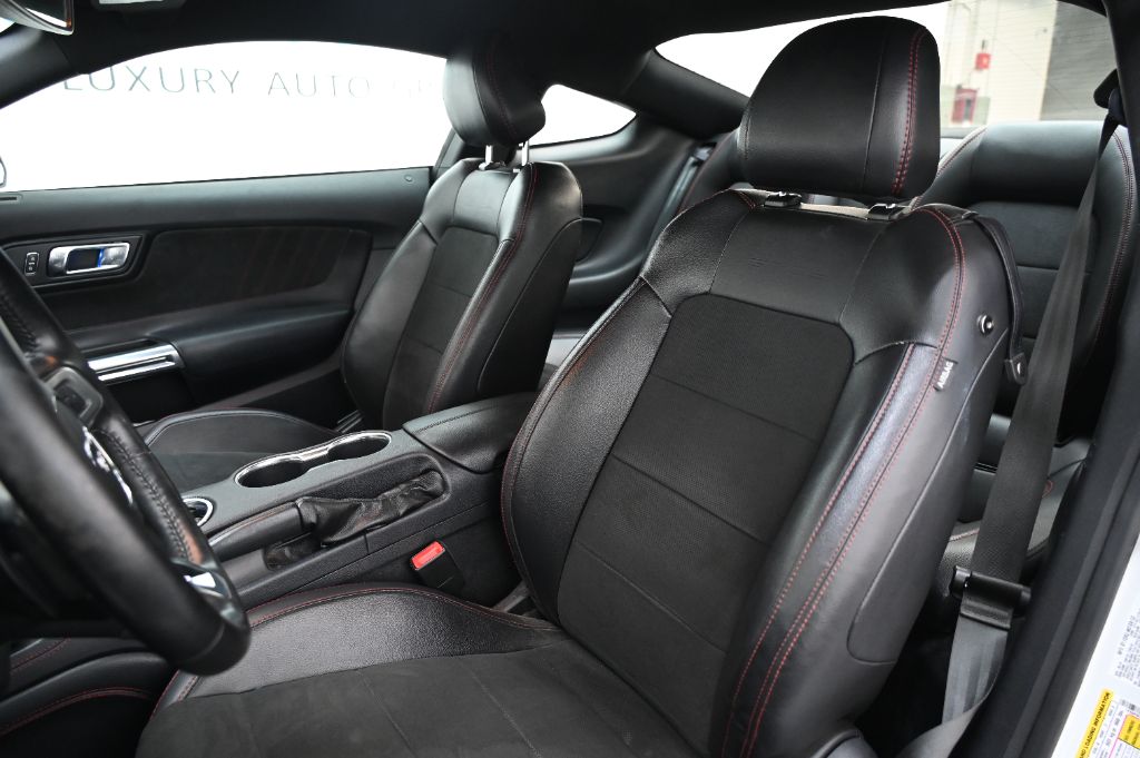 2019 Ford Mustang - $29,202