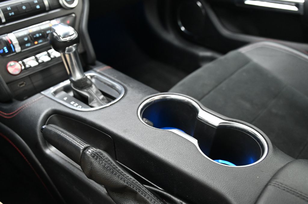 2019 Ford Mustang - $29,202