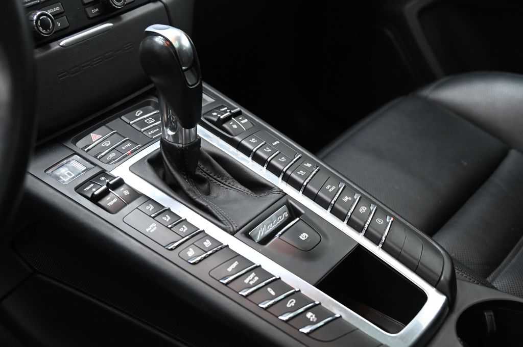 2016 Porsche Macan - $29,988