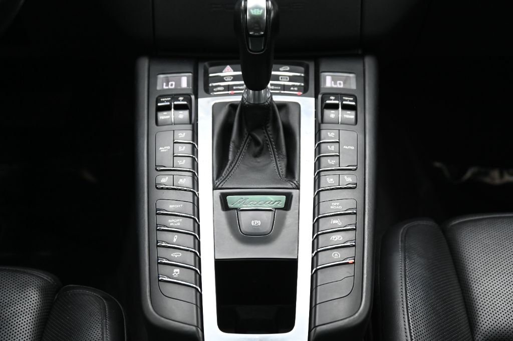 2016 Porsche Macan - $29,988