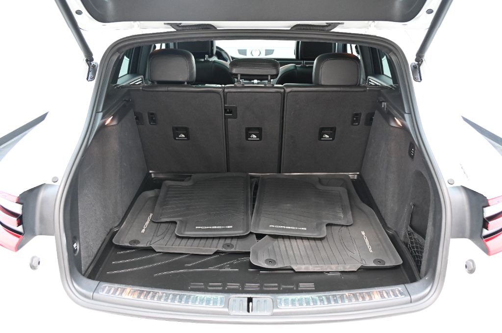 2016 Porsche Macan - $29,988