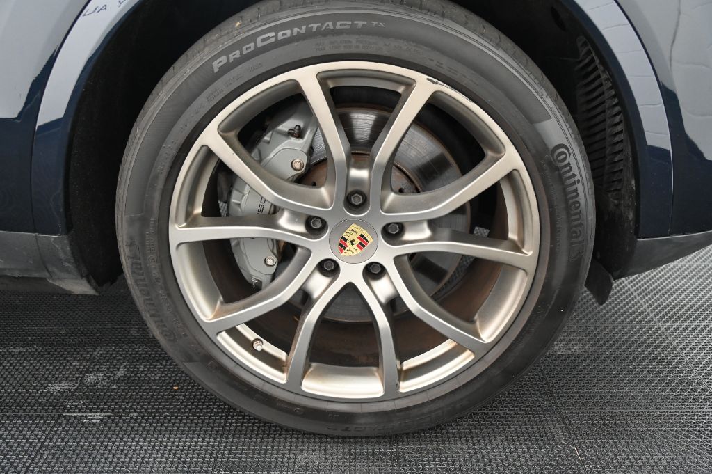 2023 Porsche Cayenne - $53,988