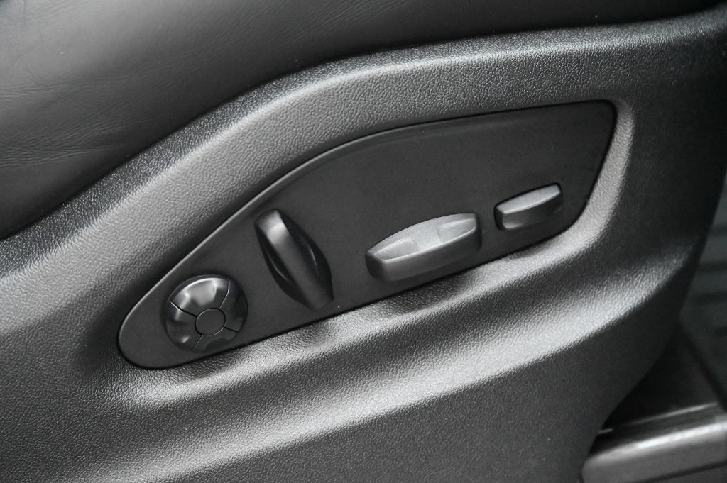 2023 Porsche Cayenne - $53,988