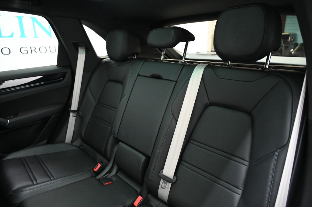 2023 Porsche Cayenne - $53,988