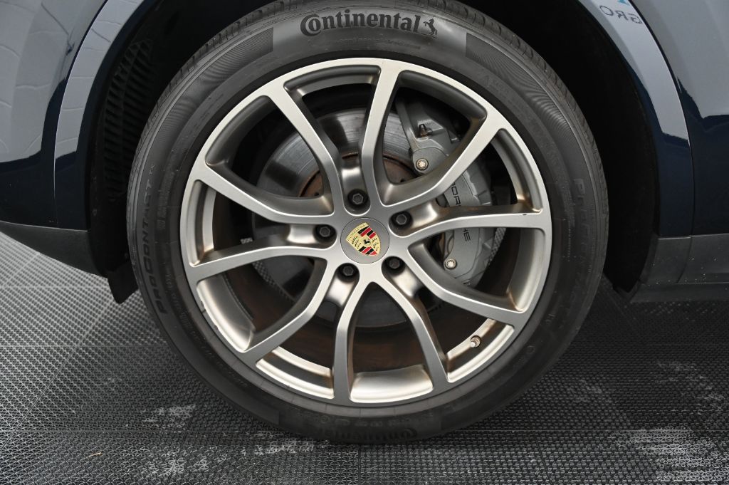 2023 Porsche Cayenne - $53,988