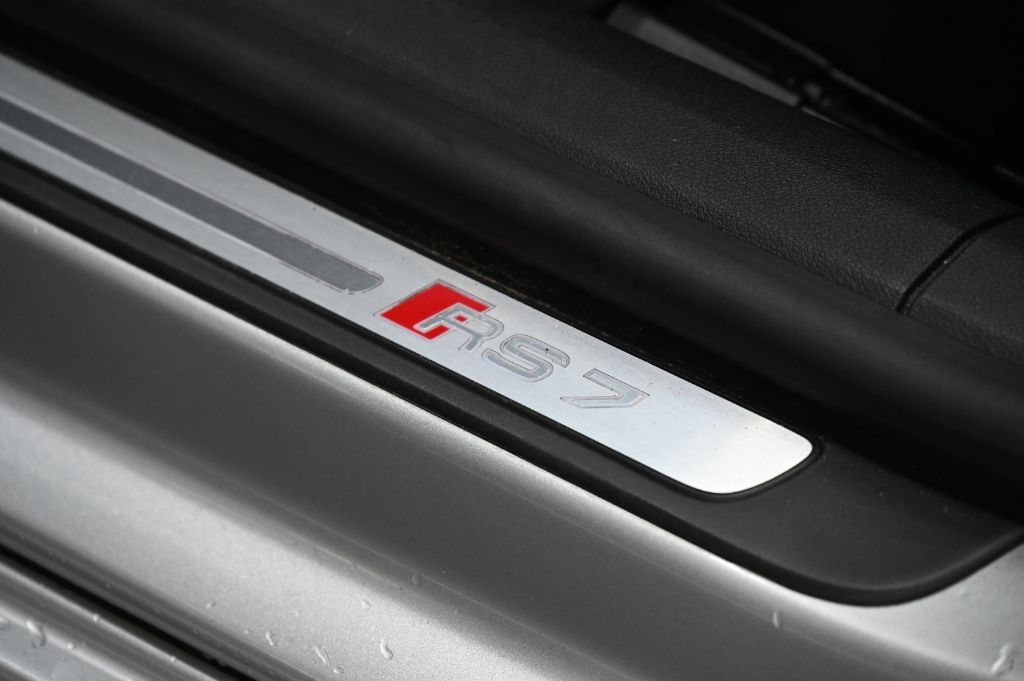 2016 Audi RS 7 - $39,988