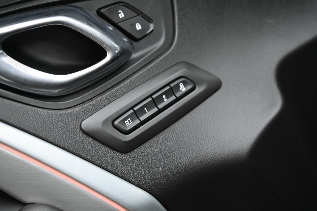 2019 Chevrolet Camaro - $31,988