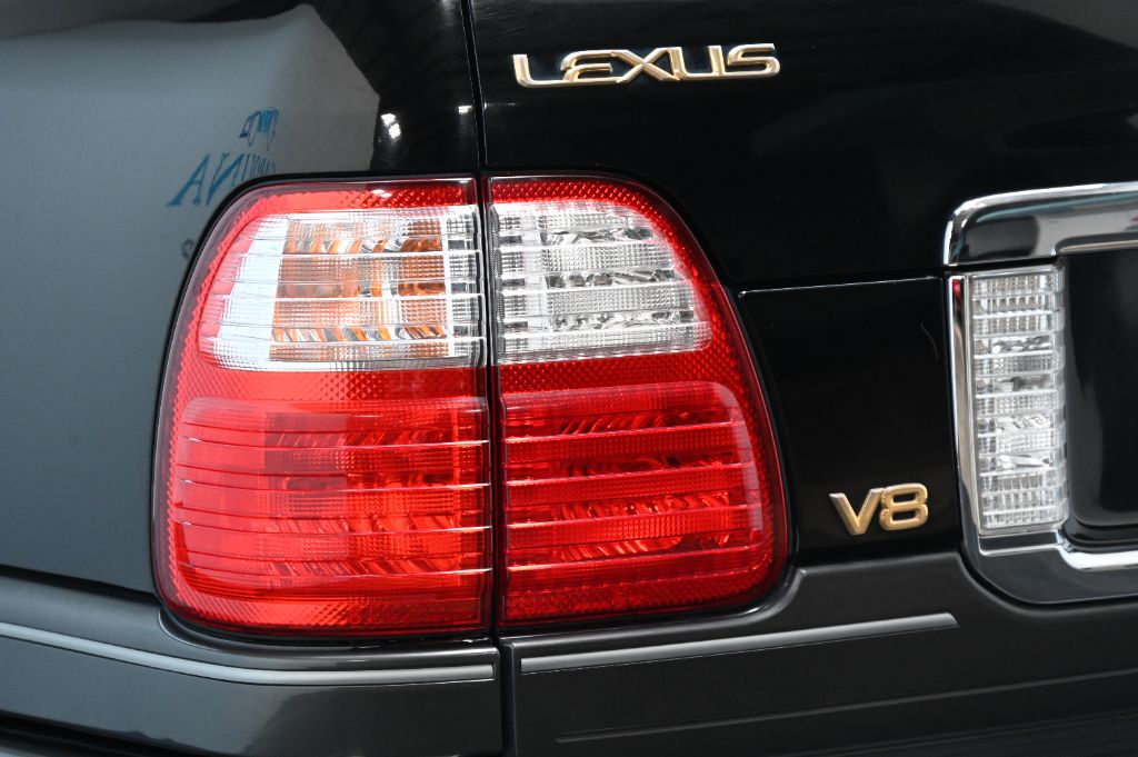2004 Lexus LX - $19,988