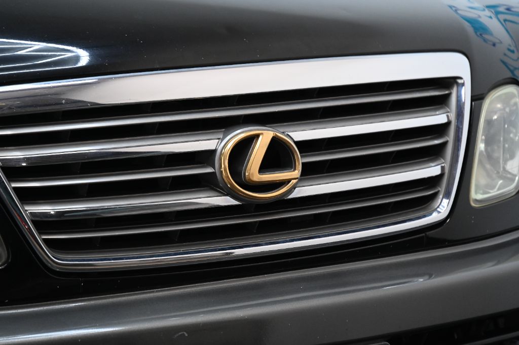 2004 Lexus LX - $19,988