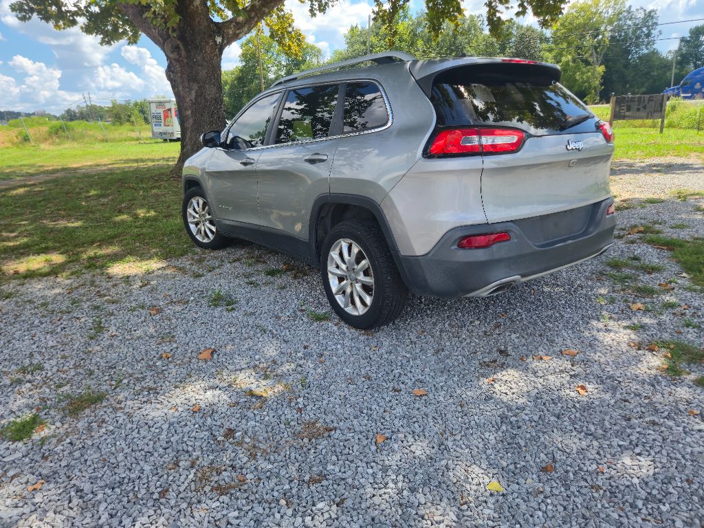 2015 Jeep Cherokee - $5,900