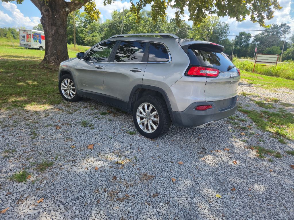 2015 Jeep Cherokee - $5,900