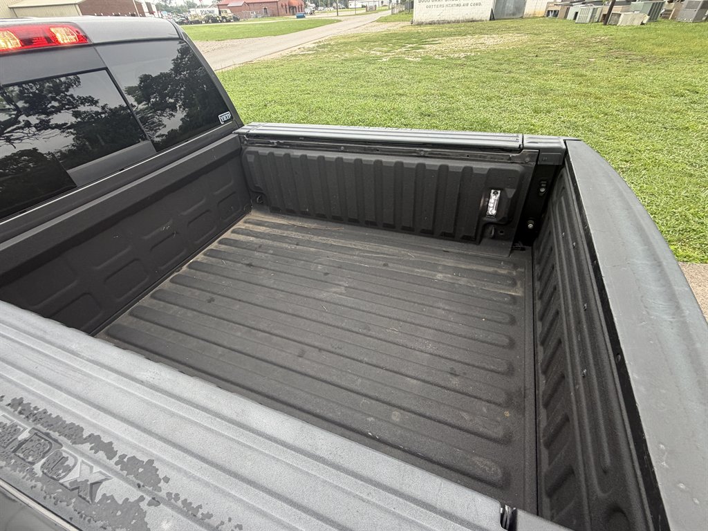 2016 Ram 1500 - $17,999
