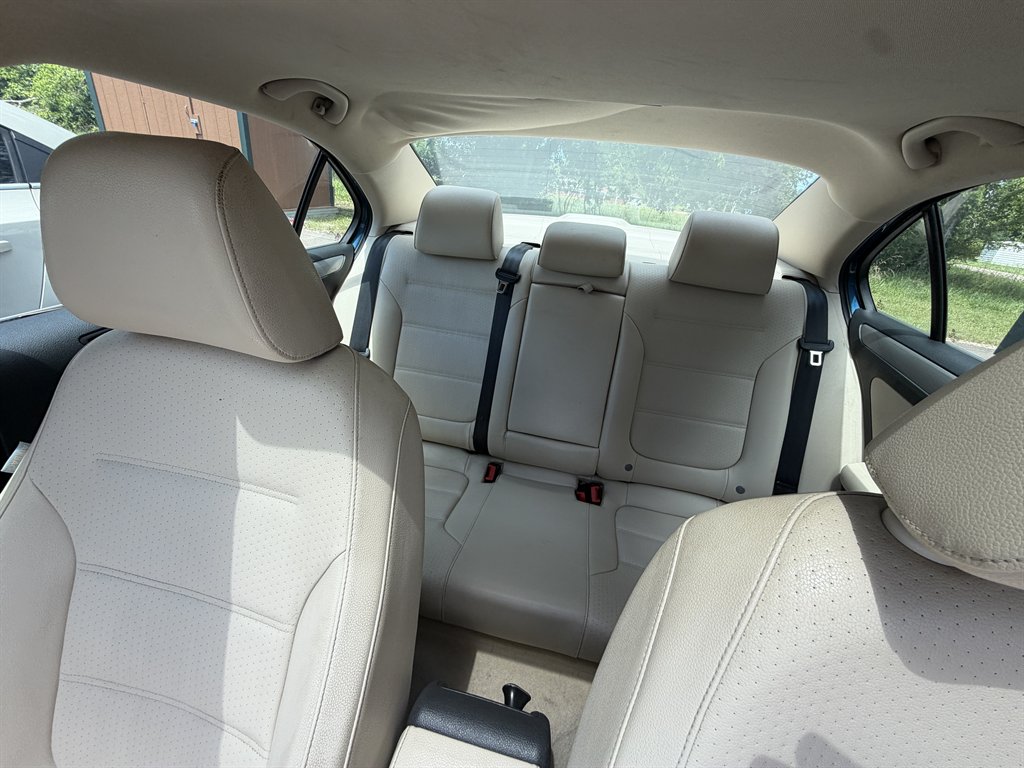 2016 Volkswagen Jetta - $8,500
