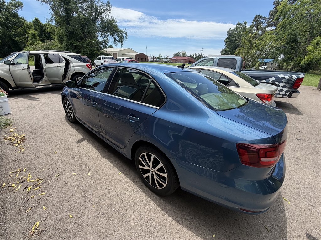 2016 Volkswagen Jetta - $8,500