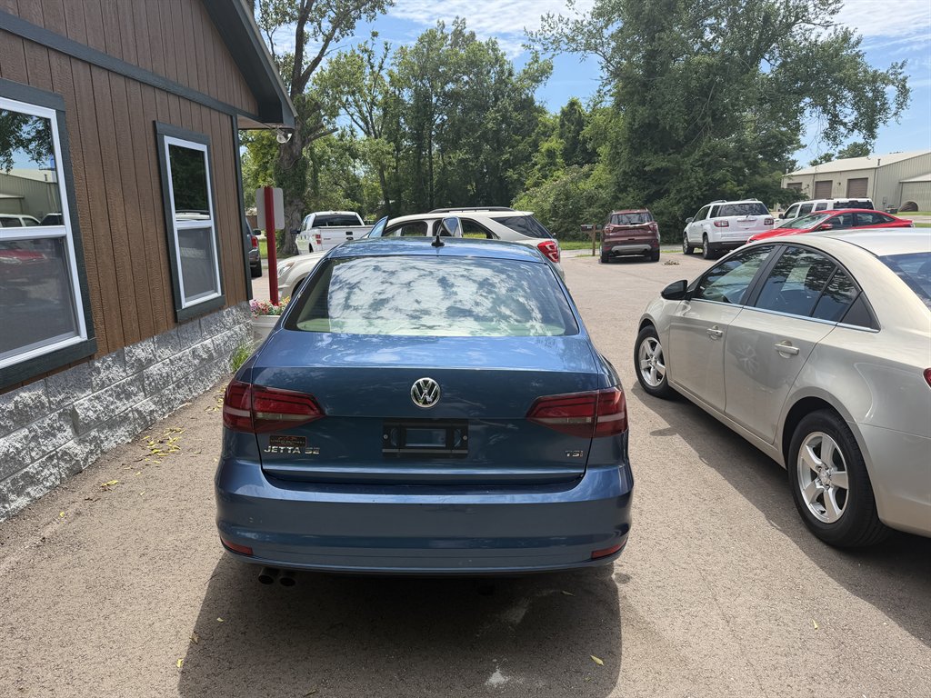 2016 Volkswagen Jetta - $8,500