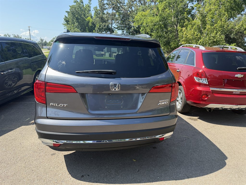 2016 Honda Pilot - $15,900