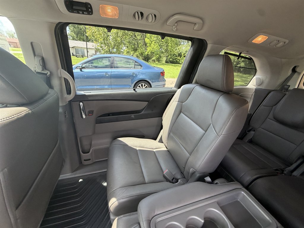 2014 Honda Odyssey - $14,900