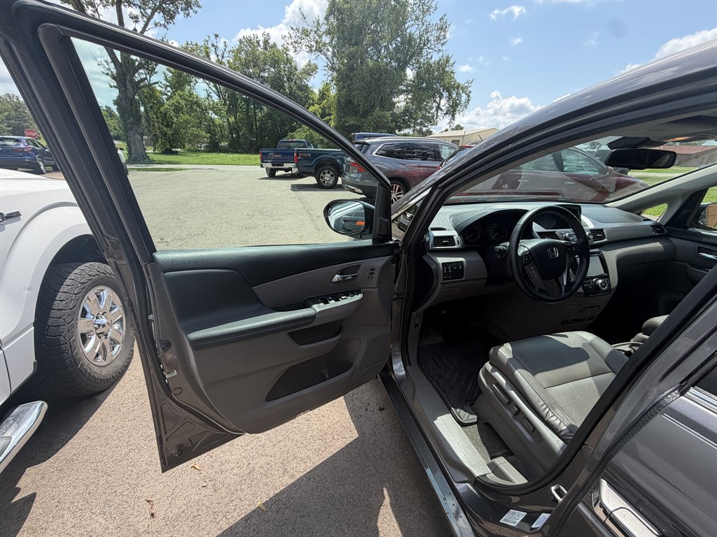 2014 Honda Odyssey - $14,900