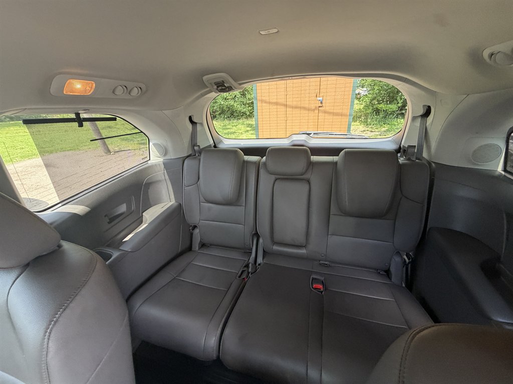 2014 Honda Odyssey - $14,900