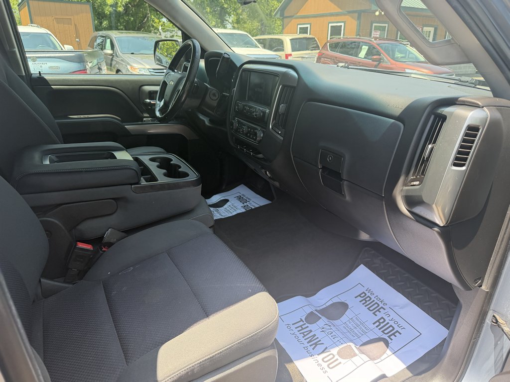 2016 Chevrolet Silverado 1500 - $13,900