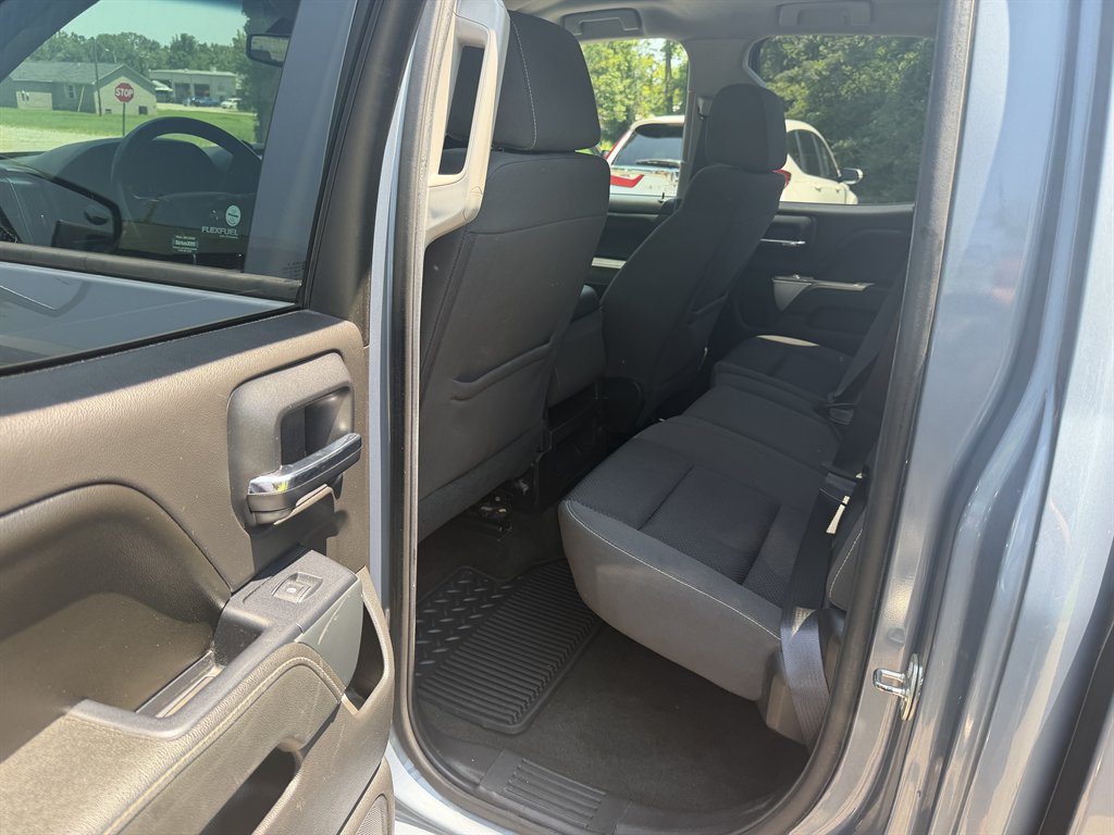 2016 Chevrolet Silverado 1500 - $13,900