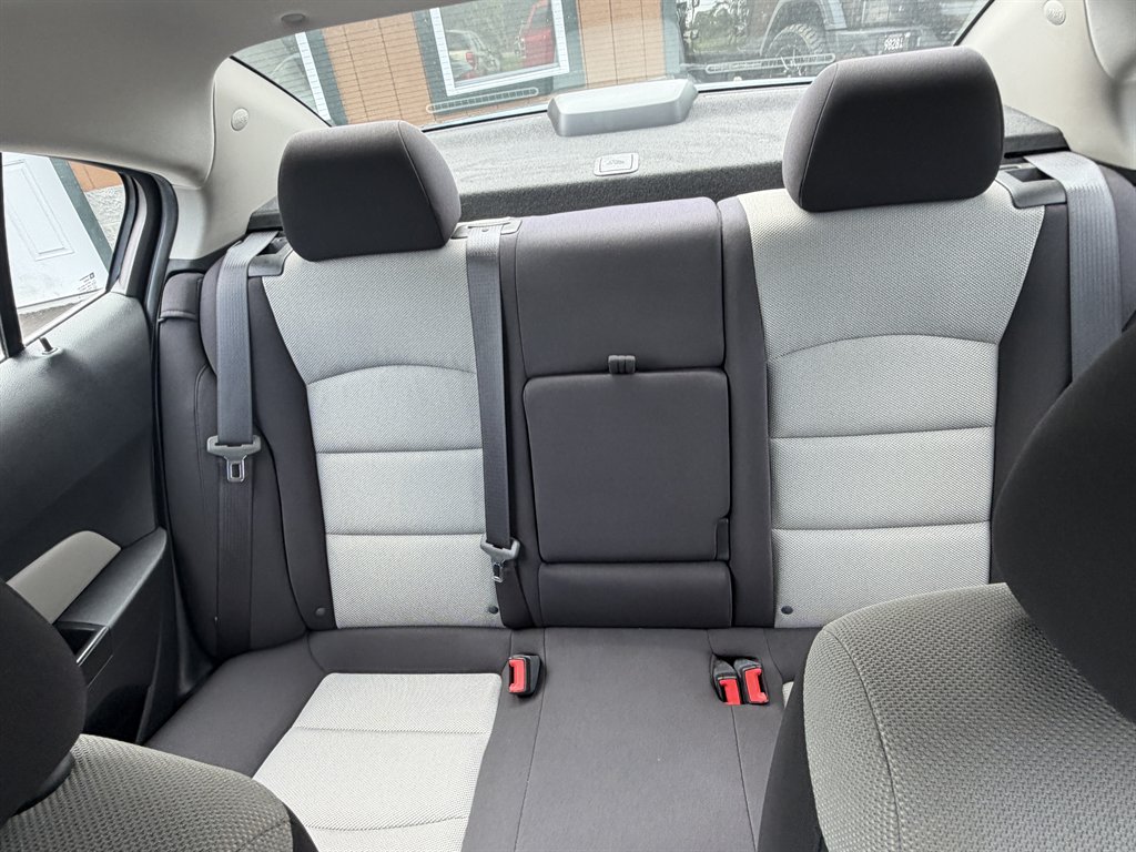 2012 Chevrolet Cruze - $8,900