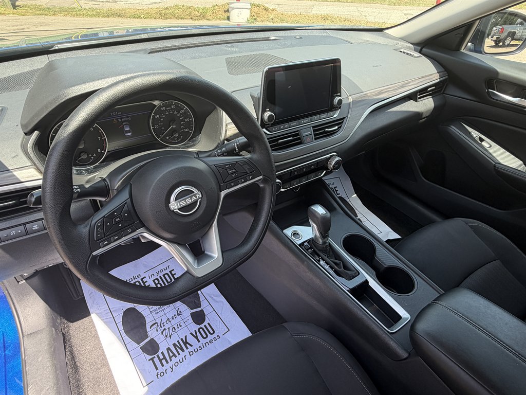 2025 Nissan Altima - $21,900
