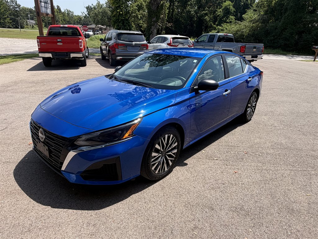 2025 Nissan Altima - $21,900