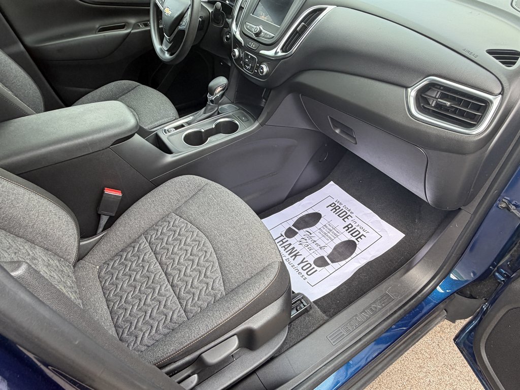 2022 Chevrolet Equinox - $20,900