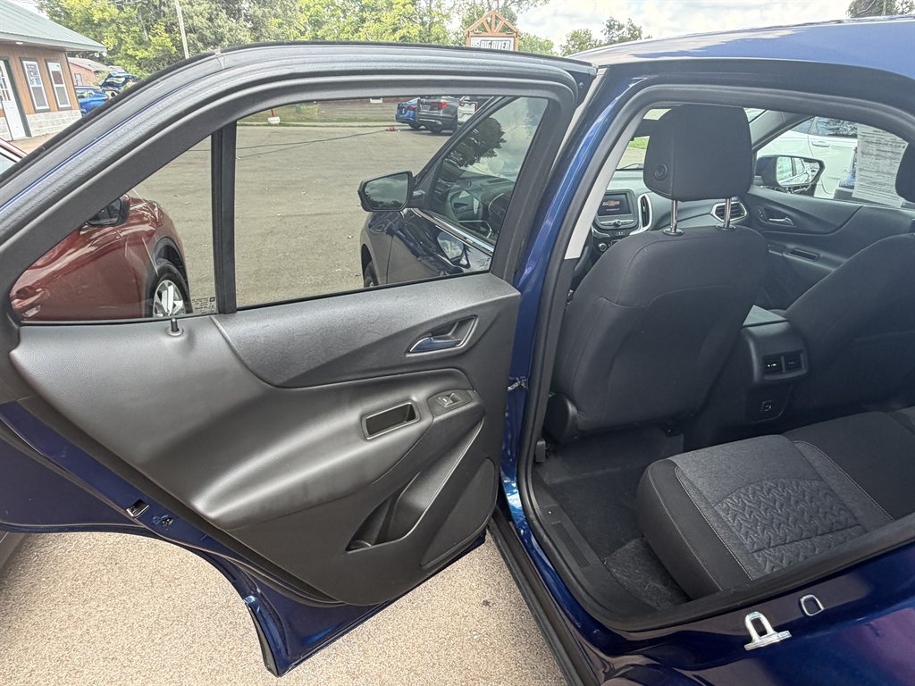 2022 Chevrolet Equinox - $20,900