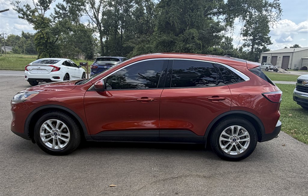 2020 Ford Escape - $13,900