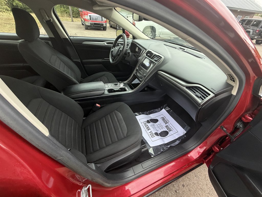 2020 Ford Fusion - $13,900